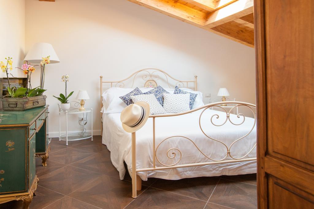 Alessia'S Place Комо Экстерьер фото
